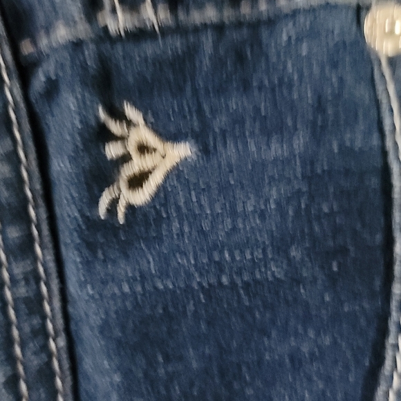 Very gently used Justice jean shorts size 18r Lots of gems on the front sparkly - Picture 5 of 8